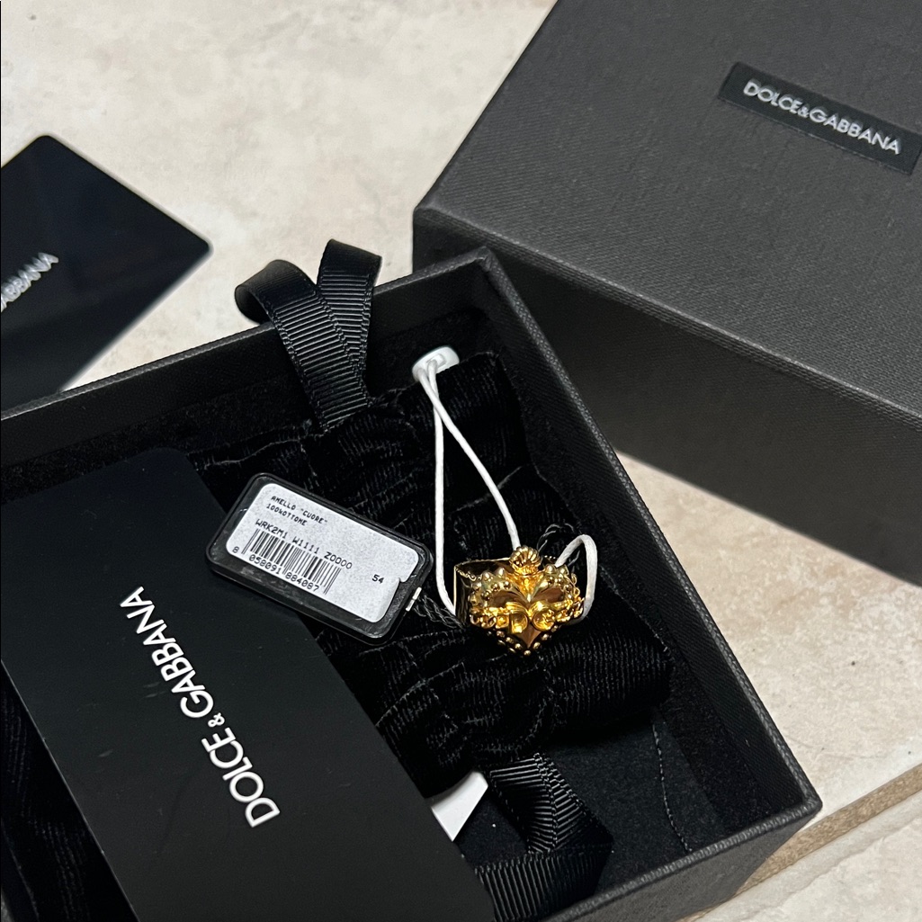 Authentic Dolce Gabbana Gold Heart Ring 400$